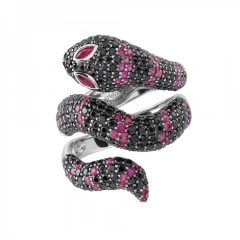 ARISTOCRAZY QUINTO ANIVERSARIO CON 5 SERPIENTES