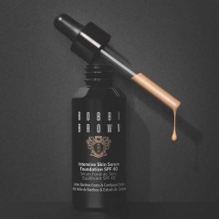BOBBI BROWN Intensive Skin Serum Foundation Maquillaje Serum